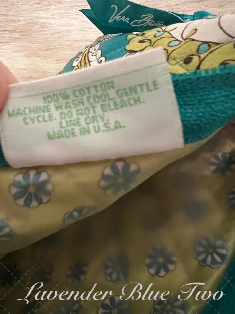 Vintage VERA BRADLEY Peacock 2007 Cosmetic Case Zip Top Close Y2K Turquoise USA